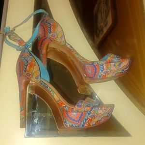 Gianni BINI STILLETO HEELS 4IN SPRING COLORS STRAPPY ANKLE CLOSURE SZ 7M